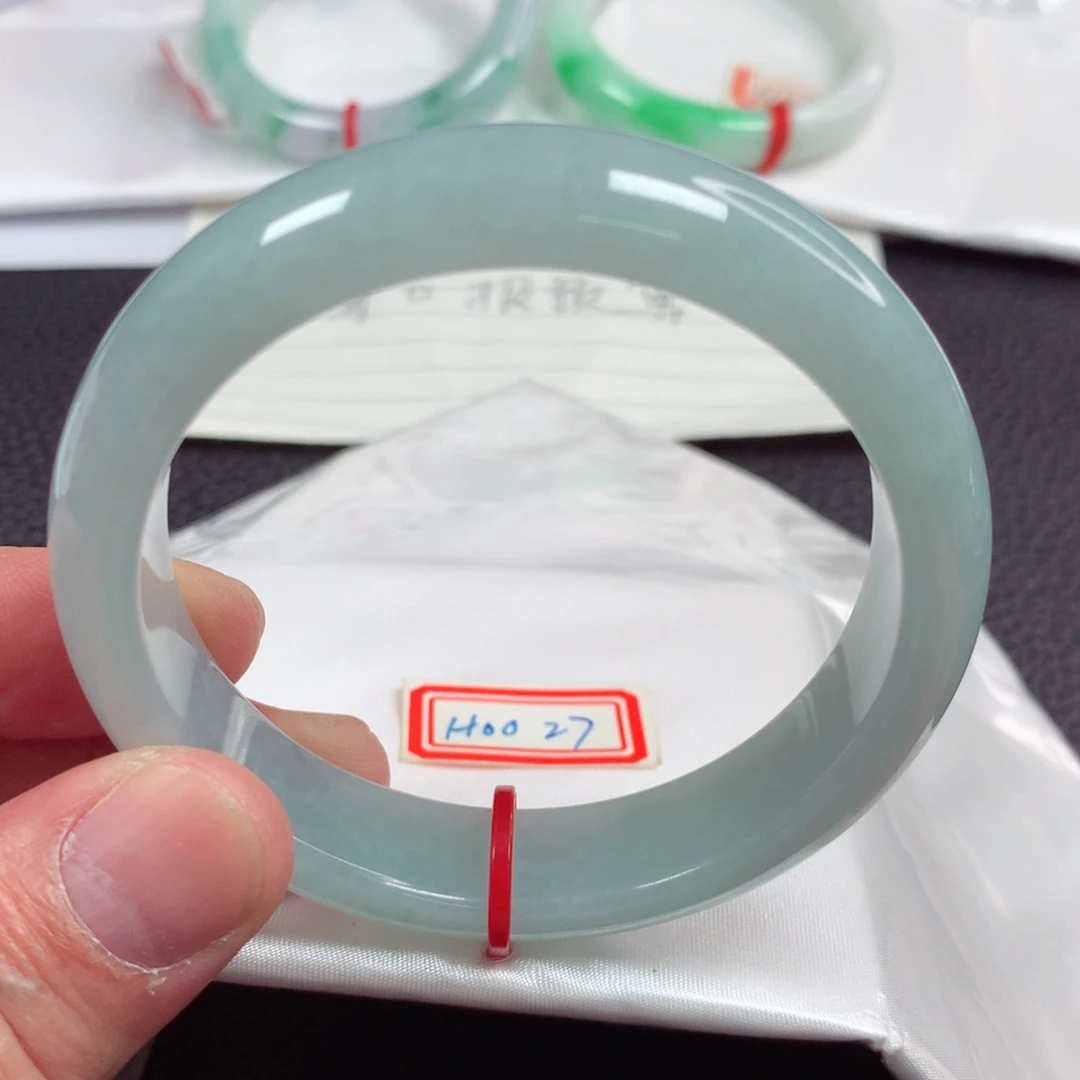 翡翠手镯未镶嵌天然翡翠手镯