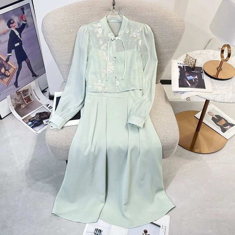 新中式女装国风连衣裙女2024春新款刺绣上衣吊带裙淑女气质两件套