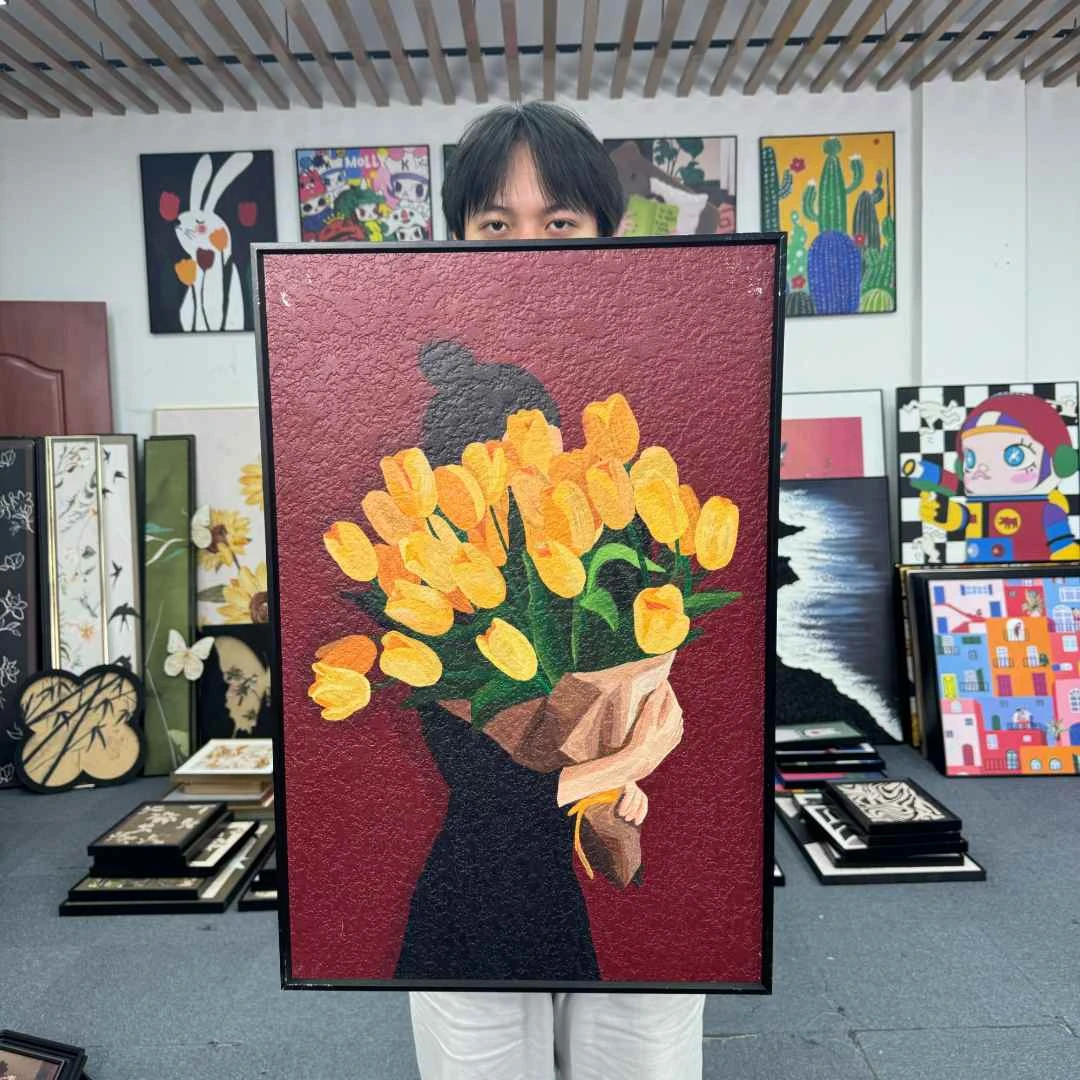 现代简约抱郁金香的女孩小清新美好治愈小众客厅挂壁装饰画146