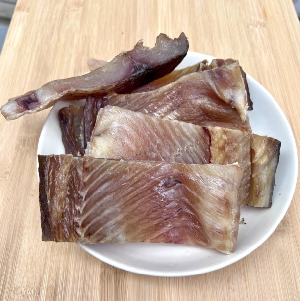 现场称重 黄梅腊鱼 草混腊鱼 盐腌鱼