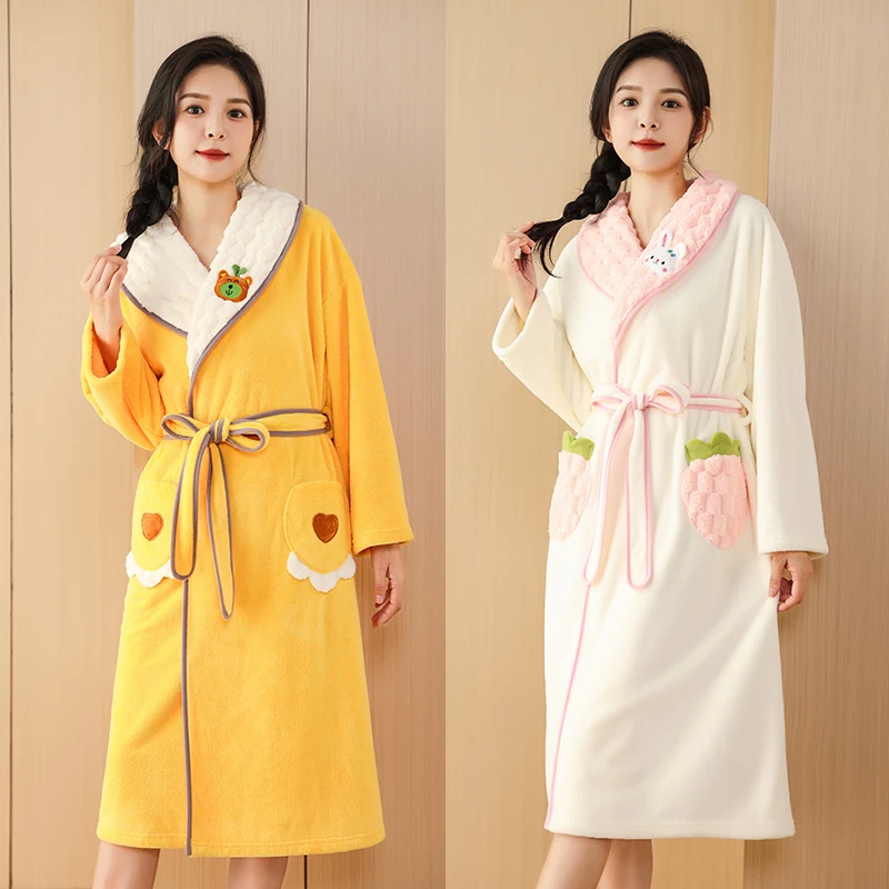 可穿浴巾洗澡吸水家用浴裙四季通用家居服珊瑚绒卡通可爱长款浴袍