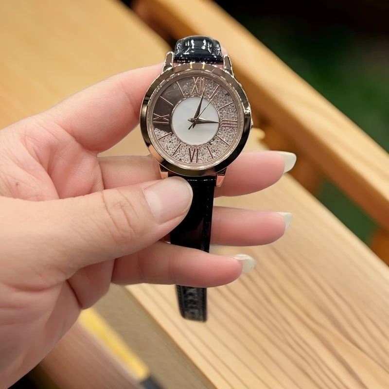 气质时尚简约镶钻五芒星百搭防水潮流复古满钻经典手表女士腕表