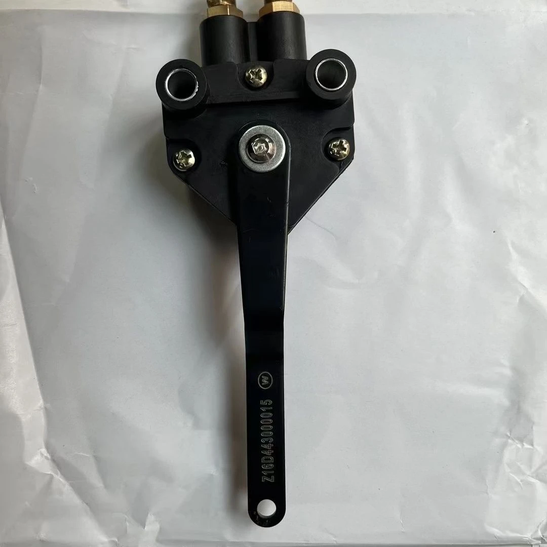 汕德卡新款三角控制阀驾驶室前后气囊高度调节阀控制阀适配新