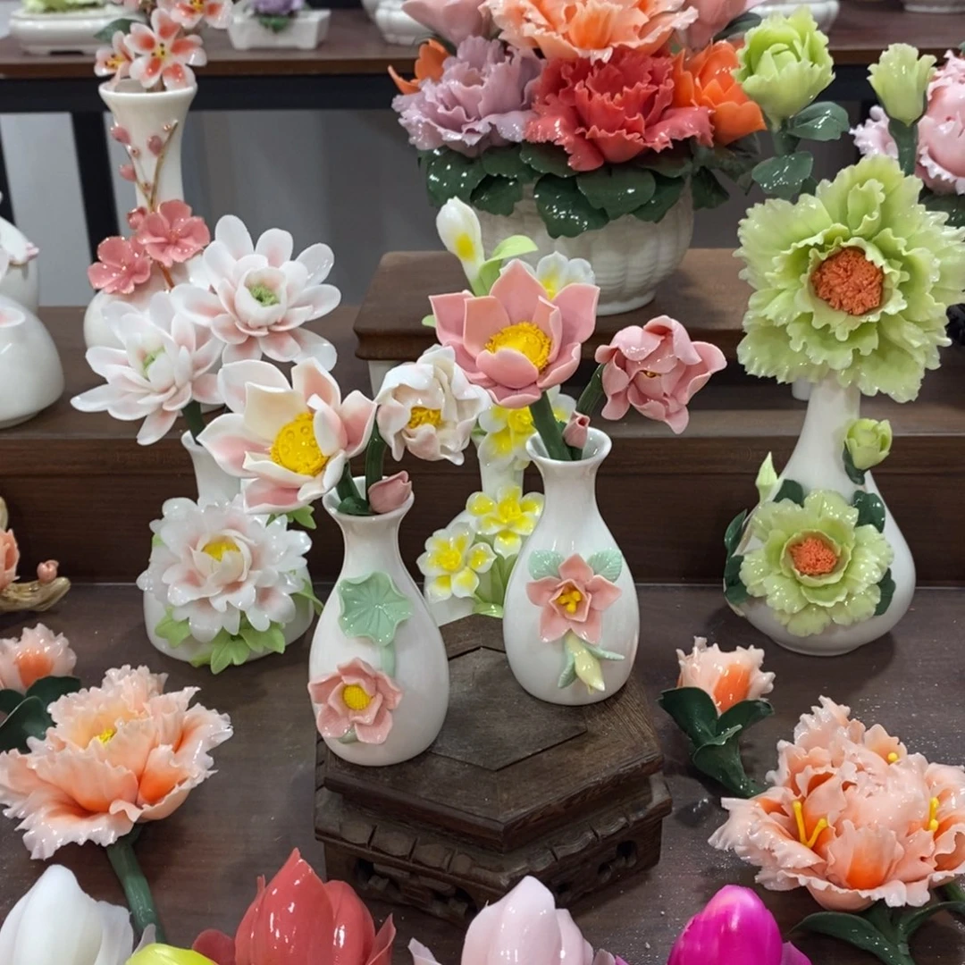 摆件陶瓷手工花摆件