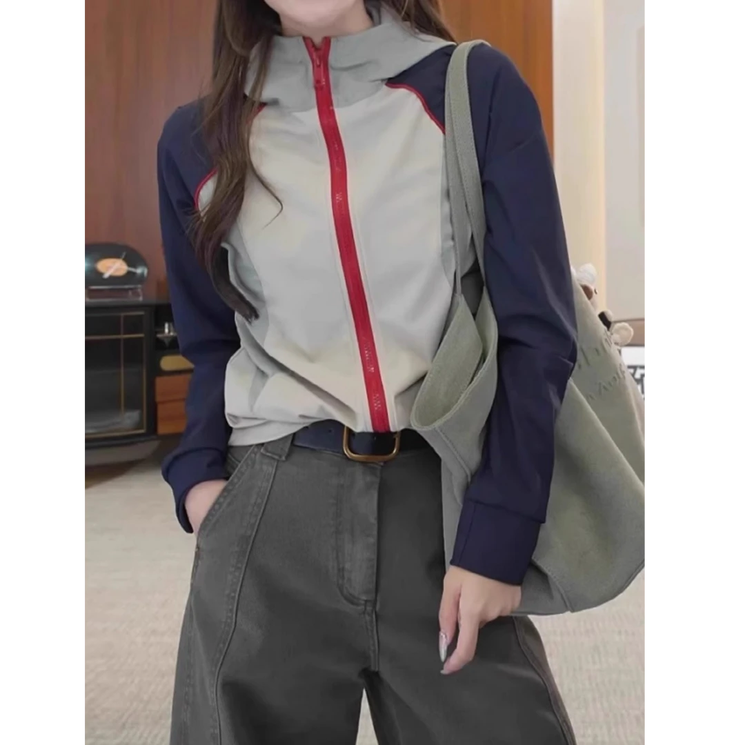 雅丹欧货立领撞色冲锋衣大码胖mm休闲显瘦连帽拉链外套女春季穿搭