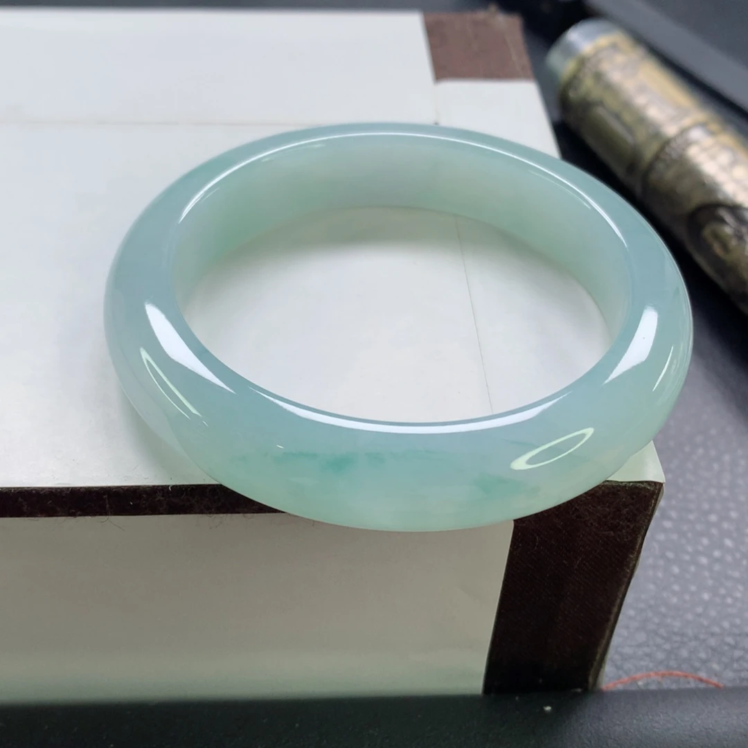【闪购商品】翡翠手镯未镶嵌40号