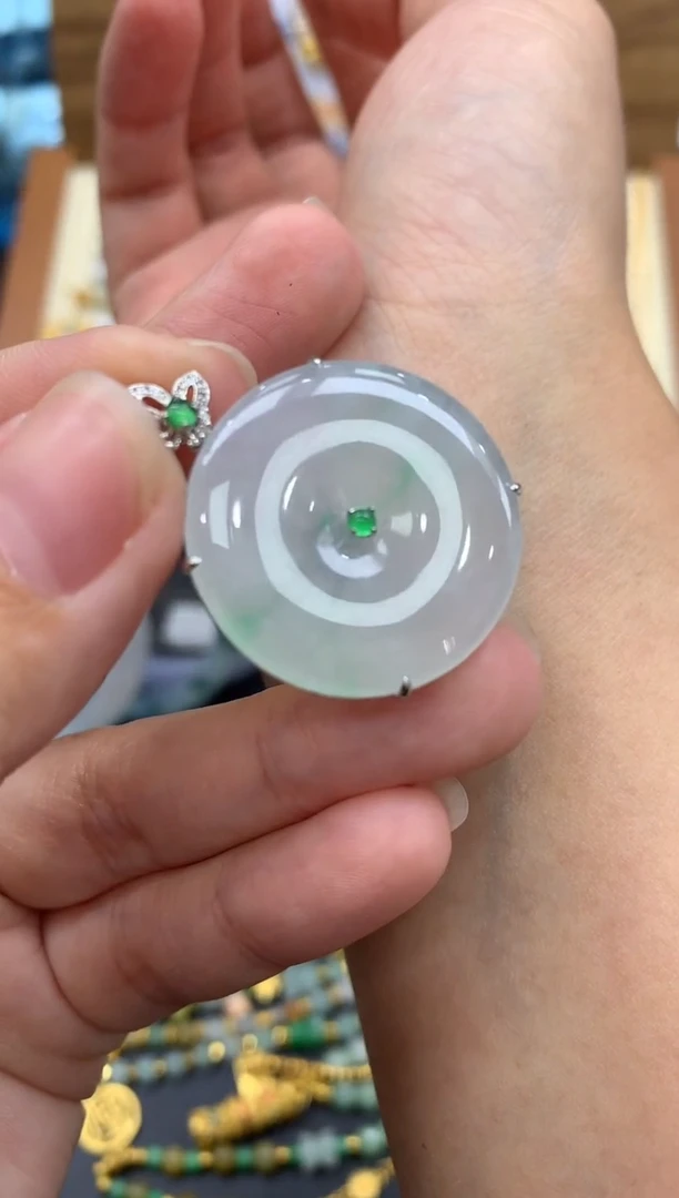 【闪购商品】翡翠颈饰18K金镶嵌369-中国好珍宝