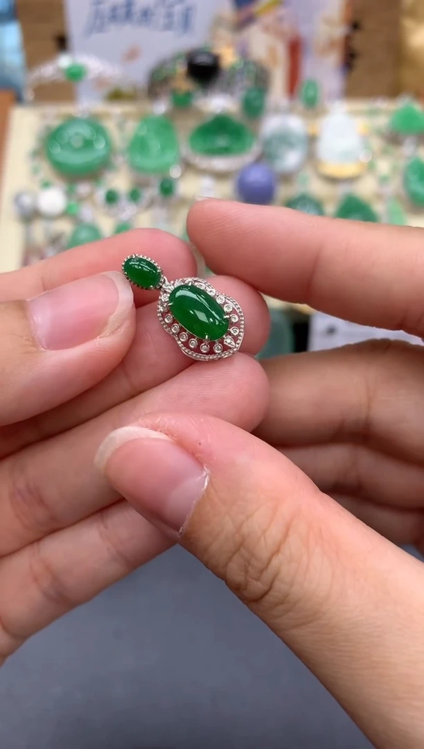【闪购商品】翡翠颈饰18K金镶嵌181-中国好珍宝