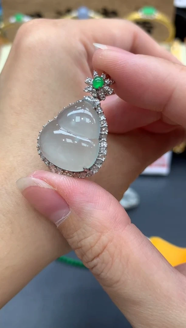 【闪购商品】翡翠颈饰18K金镶嵌283-多人