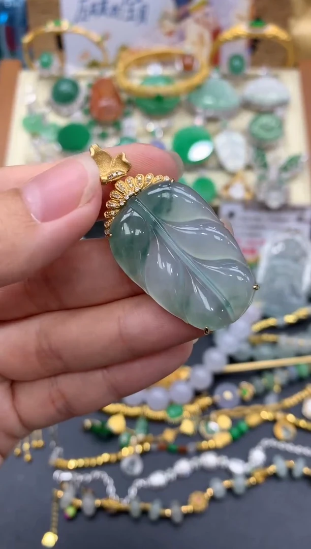 【闪购商品】翡翠颈饰18K金镶嵌255-中国好珍宝