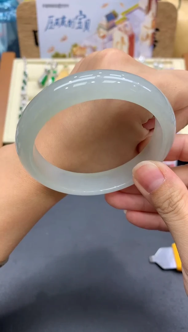 【闪购商品】翡翠手镯未镶嵌540-中国好珍宝