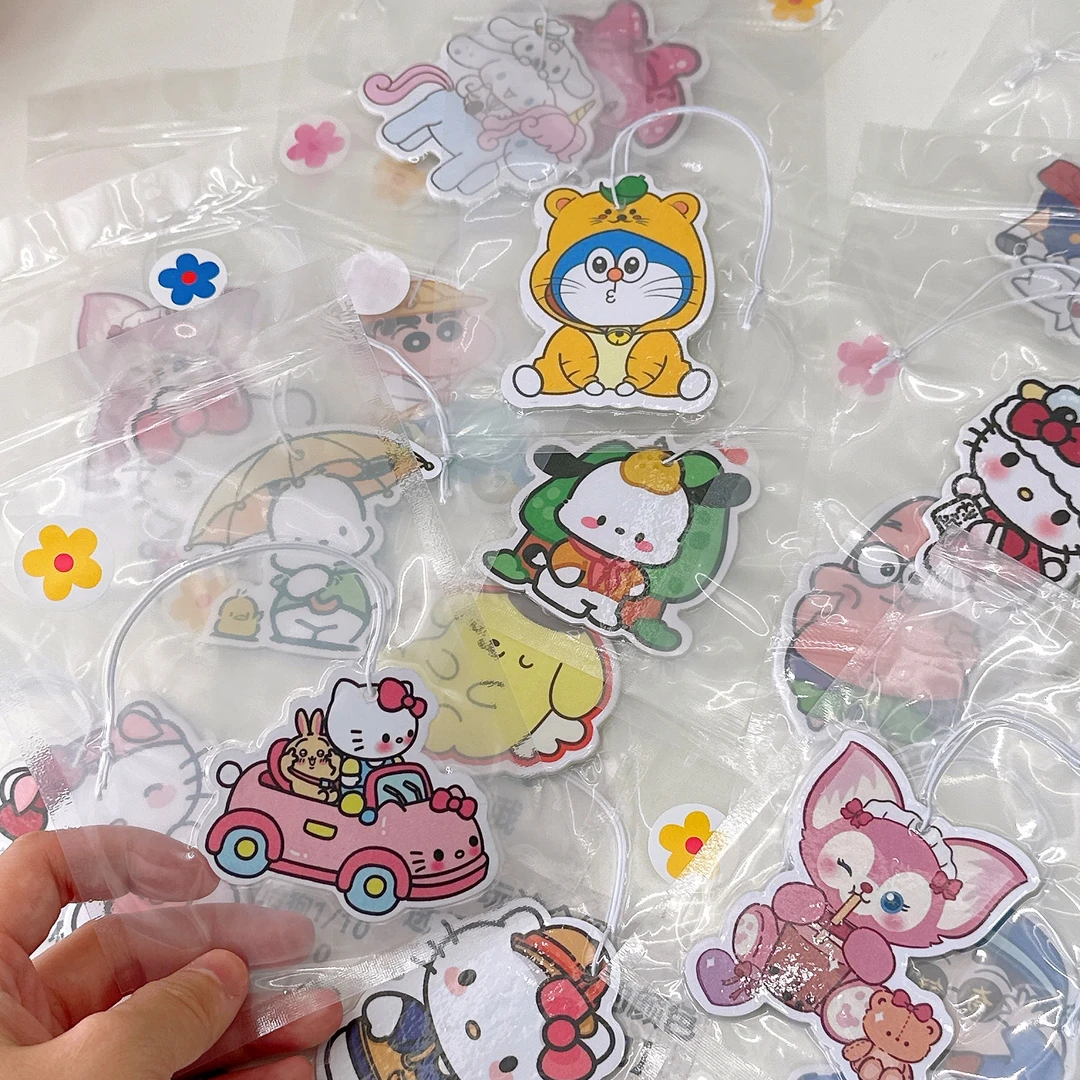 【团单直播间拿】可爱卡通车载香薰片挂饰留香挂件