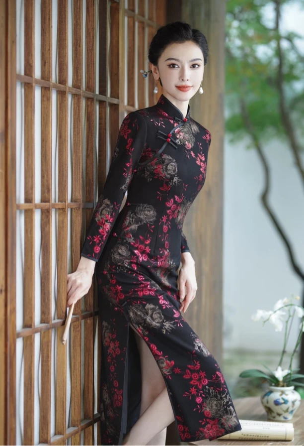 8418-红绿两色冬款老上海新款时尚气质款七分袖显瘦旗袍秋冬2025