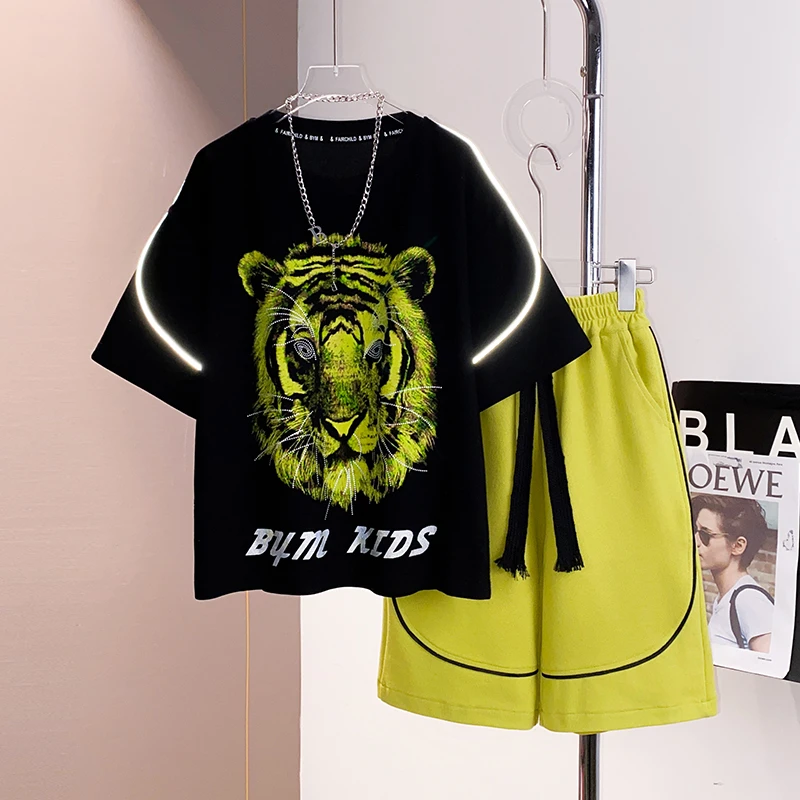 男童大童夏季时尚卡通印花反光短袖休闲宽松短裤套装DF-套装1253