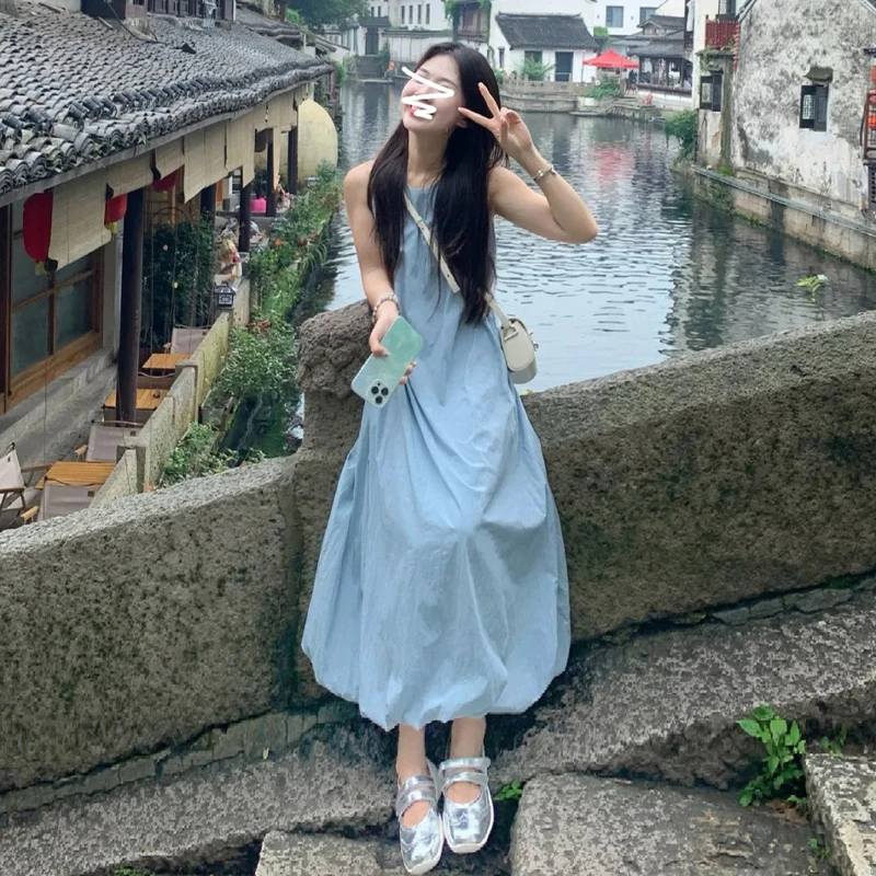 4080海边度假显瘦蓝色无袖背心连衣裙子女夏季2024新款花苞裙长裙