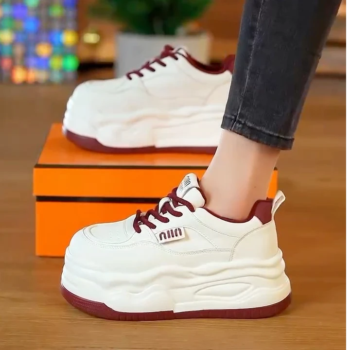 【露】增高厚底小白鞋2024秋冬新款加绒保暖运动鞋系带休闲鞋女鞋