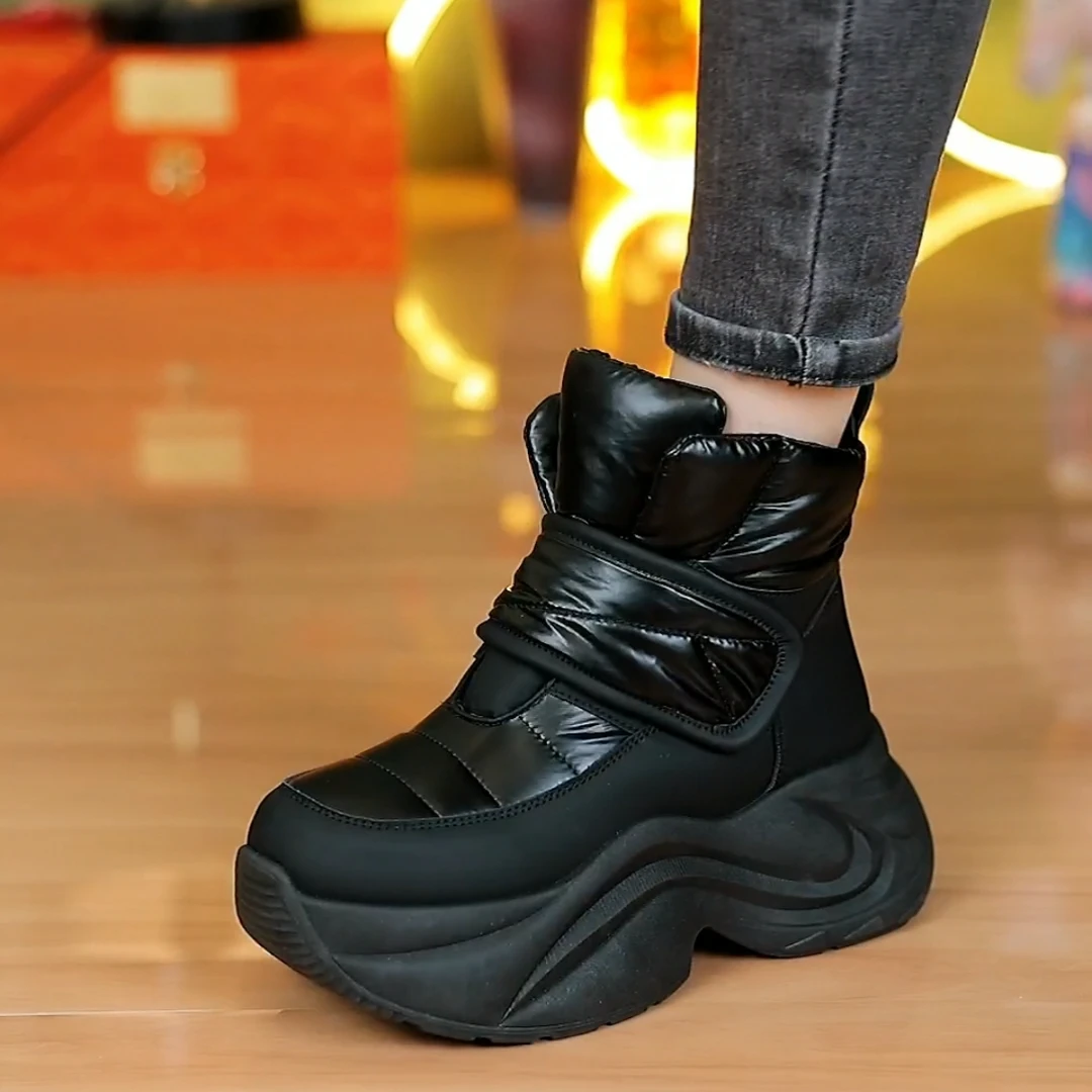 内增高小个子雪地靴加绒加厚防水棉鞋女士2024冬季新款短靴马丁靴