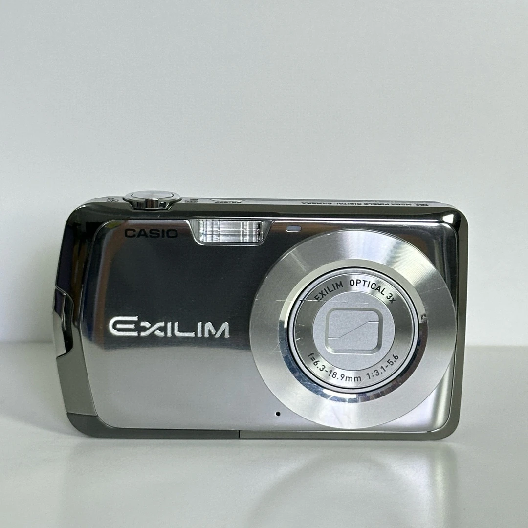 9新 Casio/卡西欧 Z1像素1010w3倍光学变焦复古CCD相机