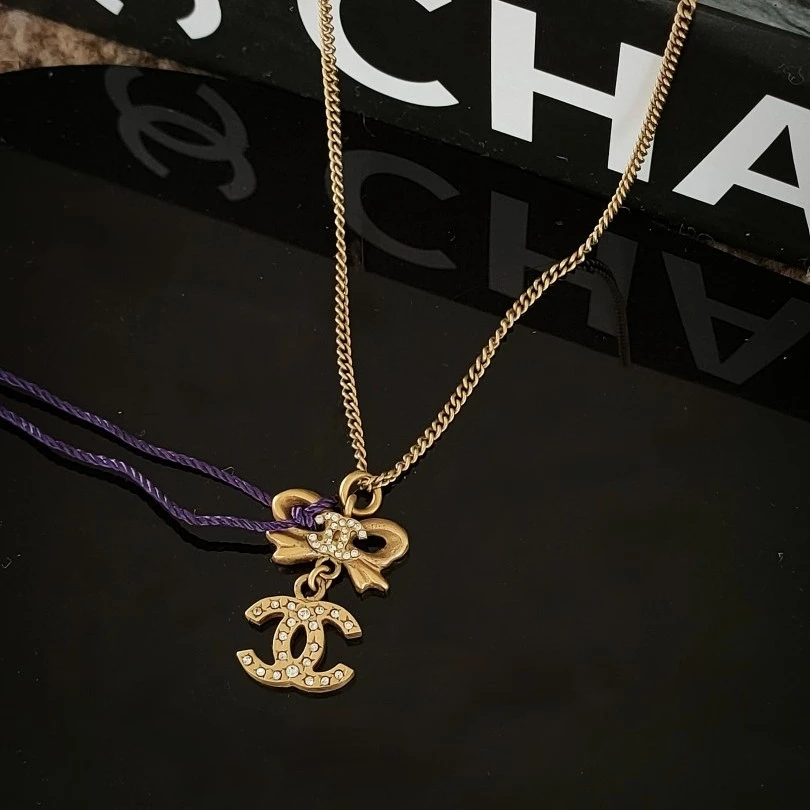 95新  Azul中古-Chanel 金色蝴蝶结吊坠带钻双C项链23853