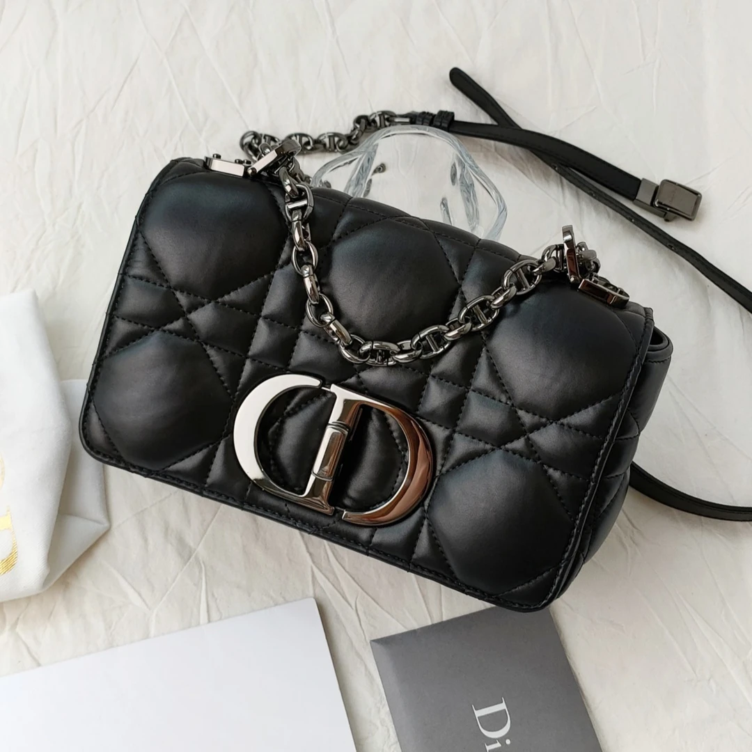 95新  Azul中古-Dior 黑色大银扣藤格纹caro小号斜挎包/17339