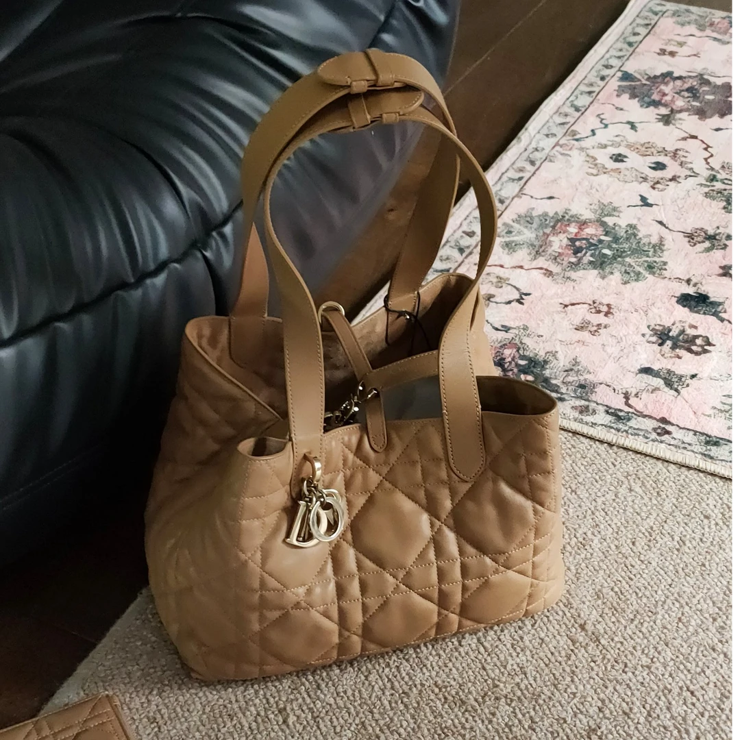 95新 DIOR/迪奥 Azul-奶茶色牛皮Toujours中号手提单肩包 34514