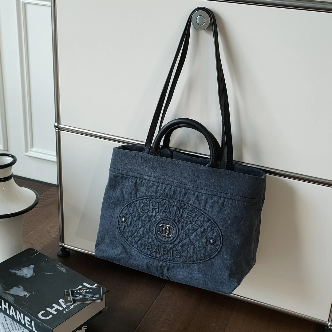 95新 Chanel/香奈儿 Azul-深蓝色牛仔手柄款沙滩托特 包36942休闲