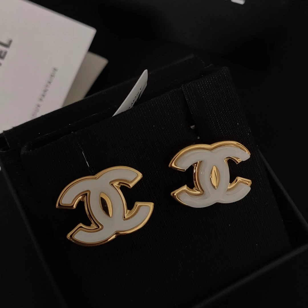 95新 Chanel/香奈儿 Azul中古-Chanel 白珐琅经典双C耳钉24736