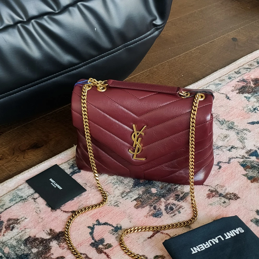 95新 YSL/圣罗兰 Azul-YSL酒红色牛皮V纹 金标 链条斜挎包 35282