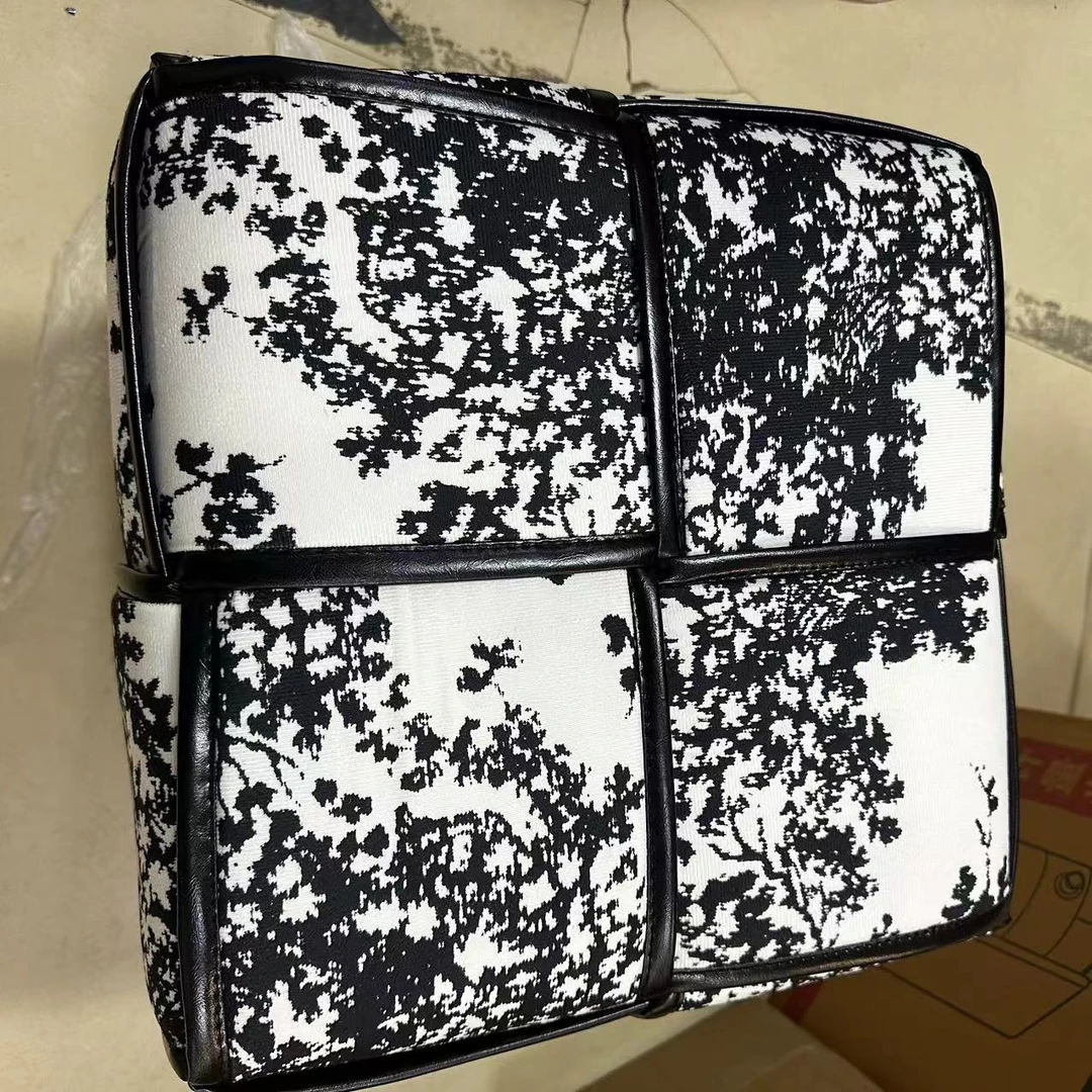 家用小型魔方凳儿童凳【颜色款式随机发】NJ