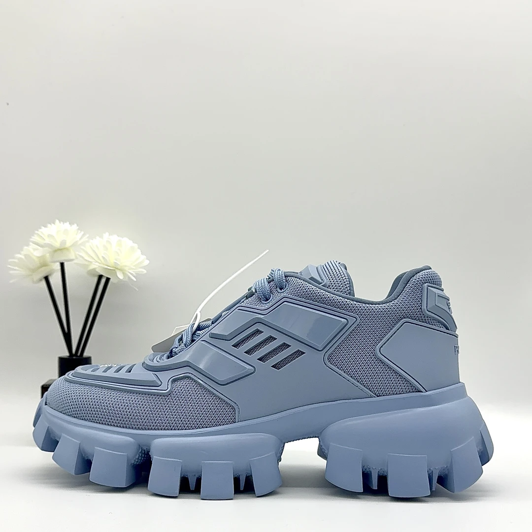 99新 Prada/普拉达 35.5-37码/天蓝色织物系带减震超轻低帮老爹鞋