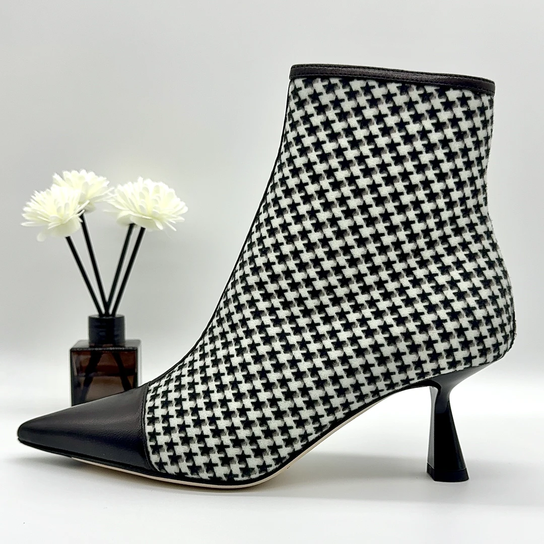 99新 JIMMY CHOO/吉米周 35-37.5码/时尚黑白千鸟格尖头拉链短靴
