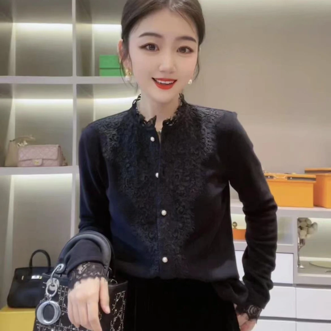 《CHUN》蕾丝满绣上衣