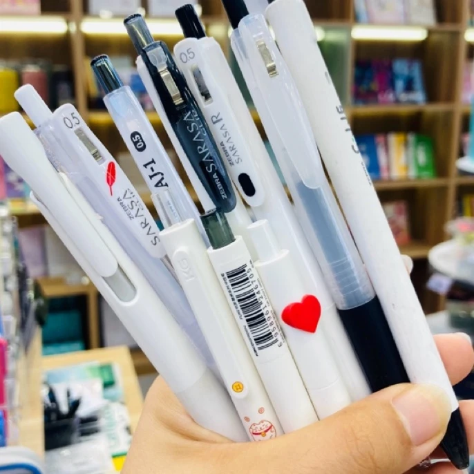 [开学季福利]高端白富美刷题笔组合七支斑马三支kaco