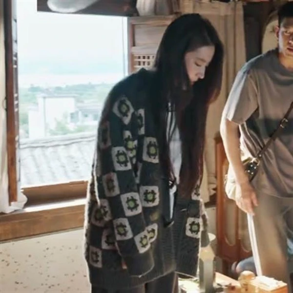 《红豆》DIY祖母方格钩针开衫 不是衣服，送视频教程 不含钩针