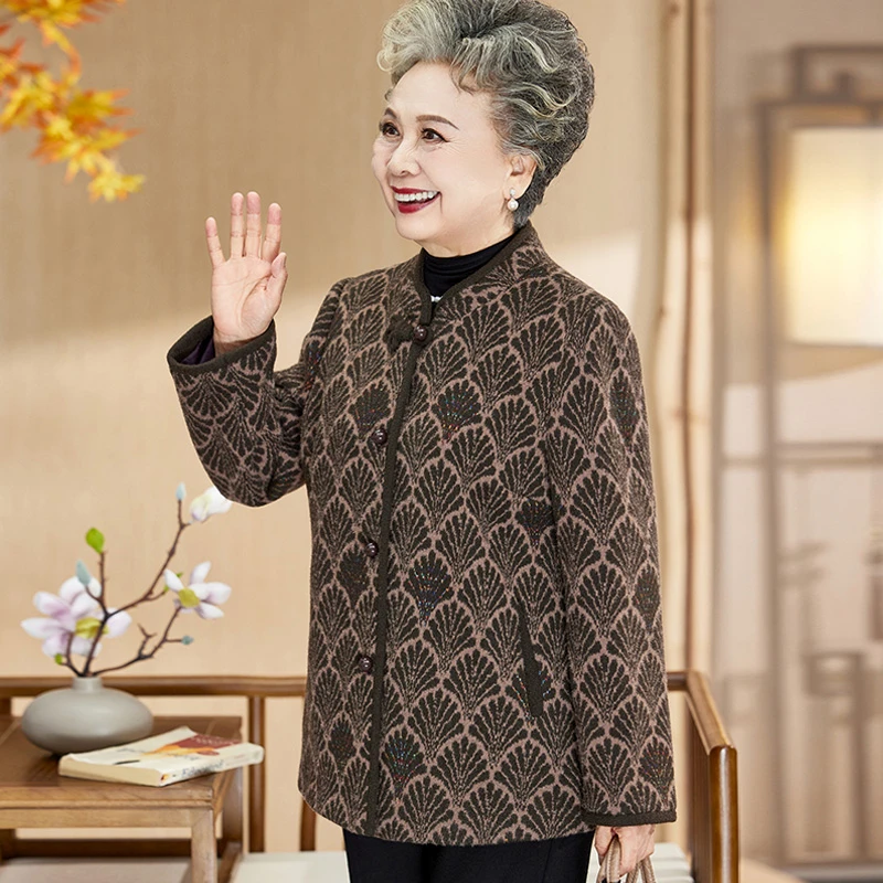 老年人妈妈秋装外套2024新款奶奶秋冬加厚短款呢子开衫老太太衣服