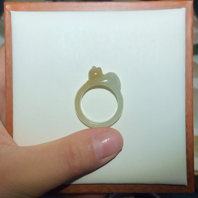 【闪购商品】和田玉戒指未镶嵌小**。
