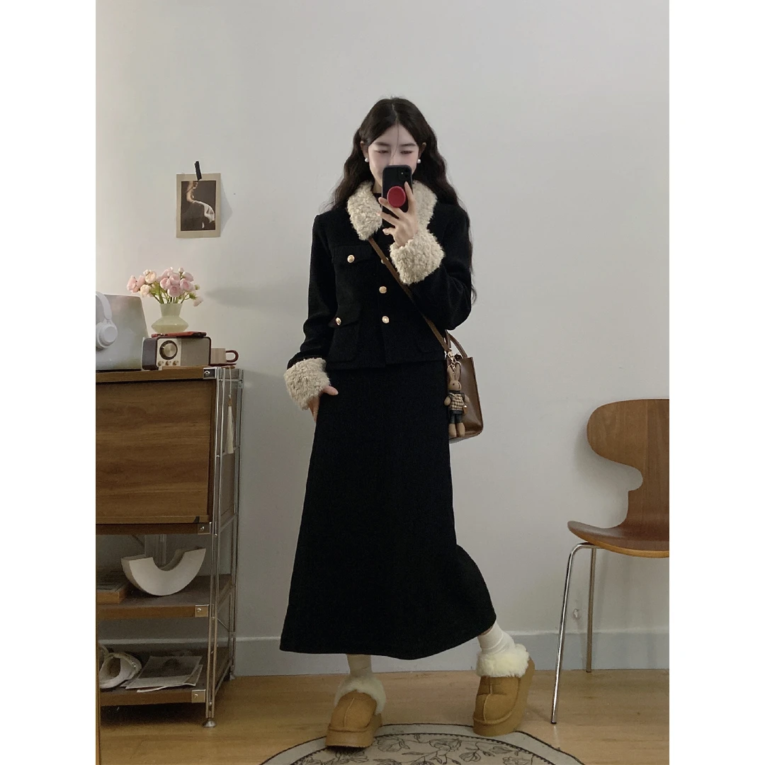 2025新年战袍大码女装显瘦时髦高级感遮肚子外套半身裙夹棉套装