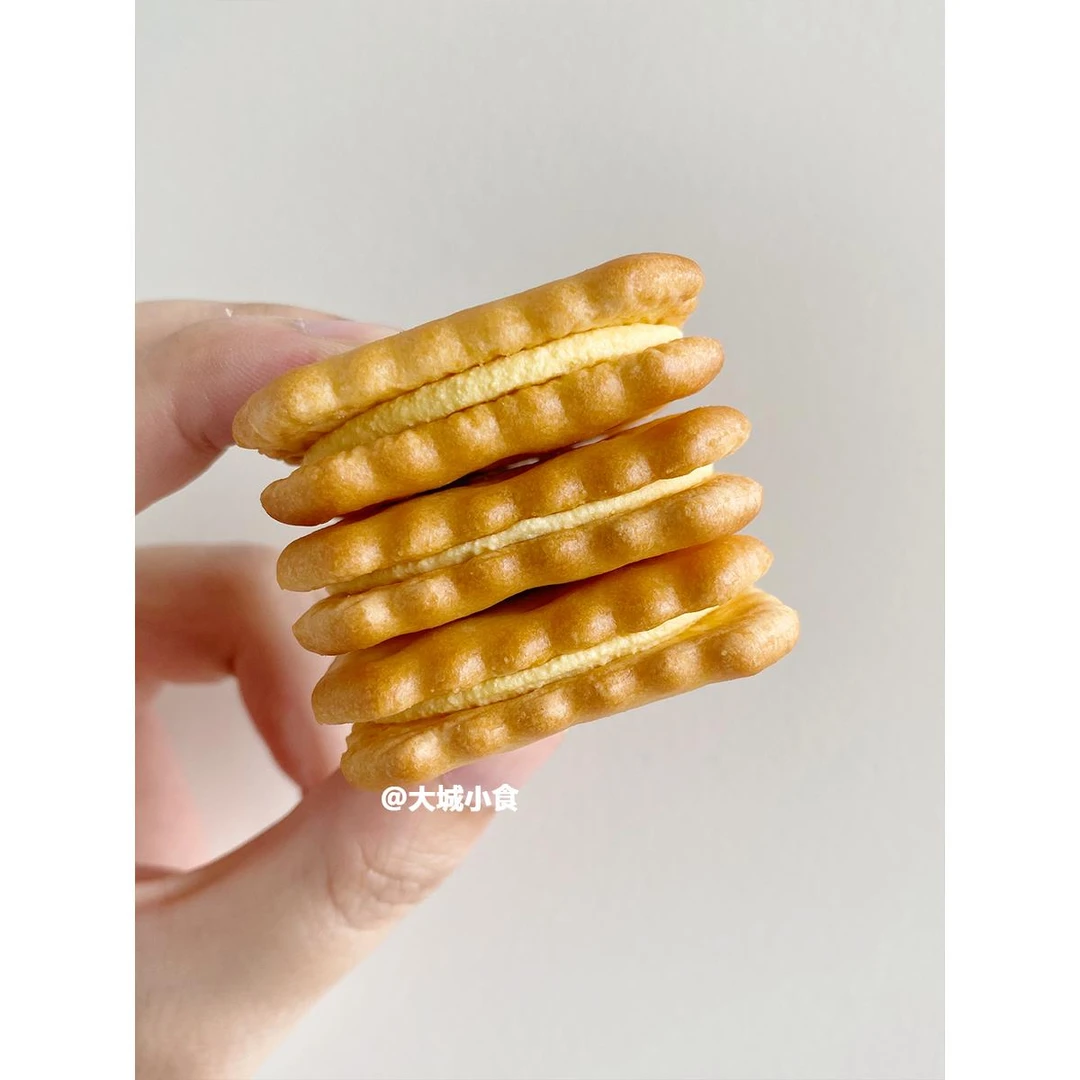 晓怪兽芝士夹心饼干岩烧芝士提拉米苏网红零食早餐点心小吃笋0g