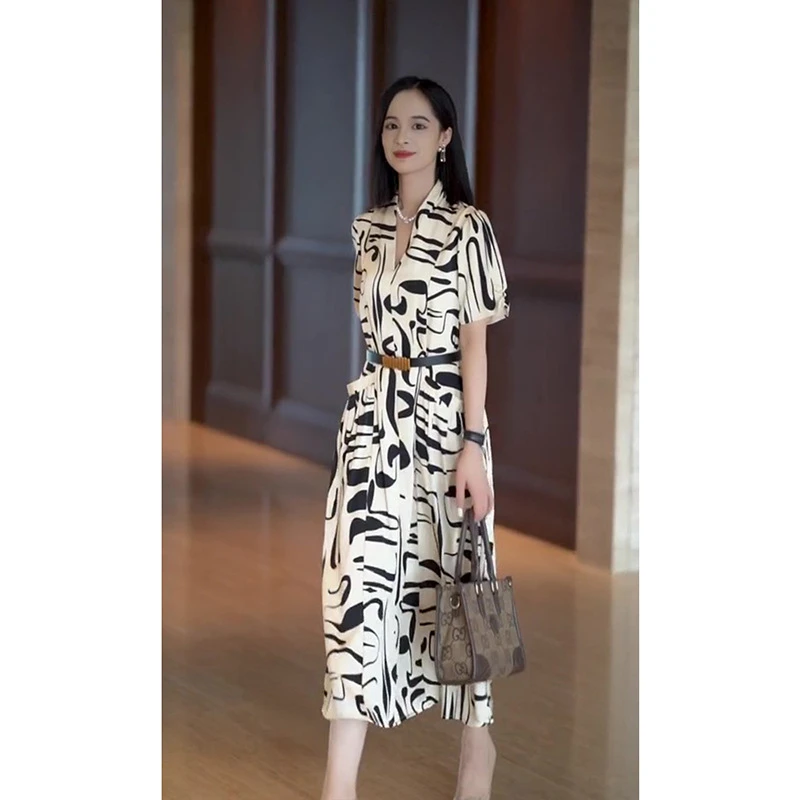 高级纹理感撞色短袖连衣裙女新款气质名媛腰带显瘦V领连衣裙5978