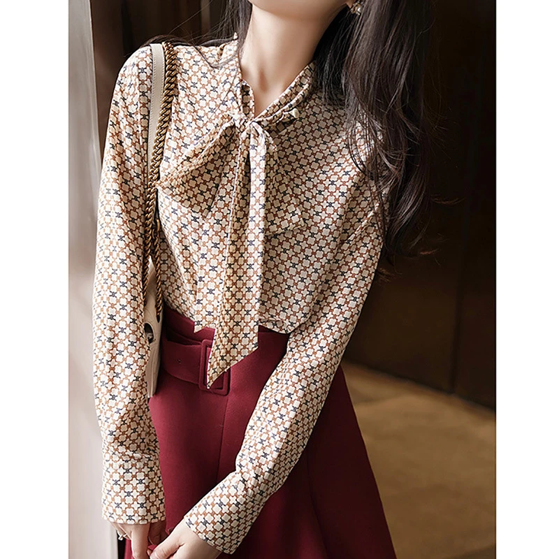 新款印花宽松显瘦长袖优雅高品质设计感格纹飘带衬衣8262