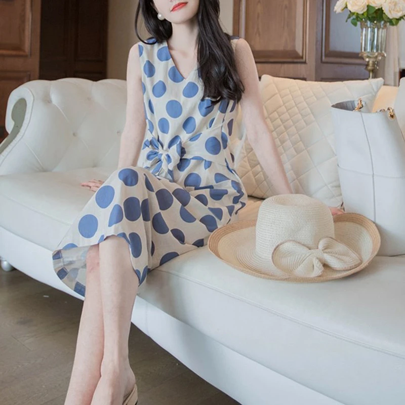 新款波点V领无袖连衣裙气质通勤设计感小众收腰显瘦长裙6007