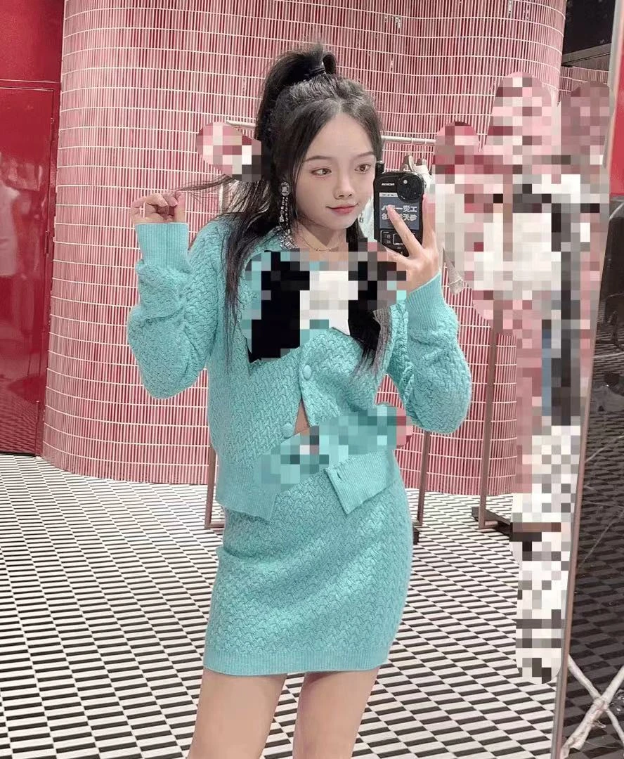 辰辰服饰二店秋装新款蓝色半裙短裤短外套