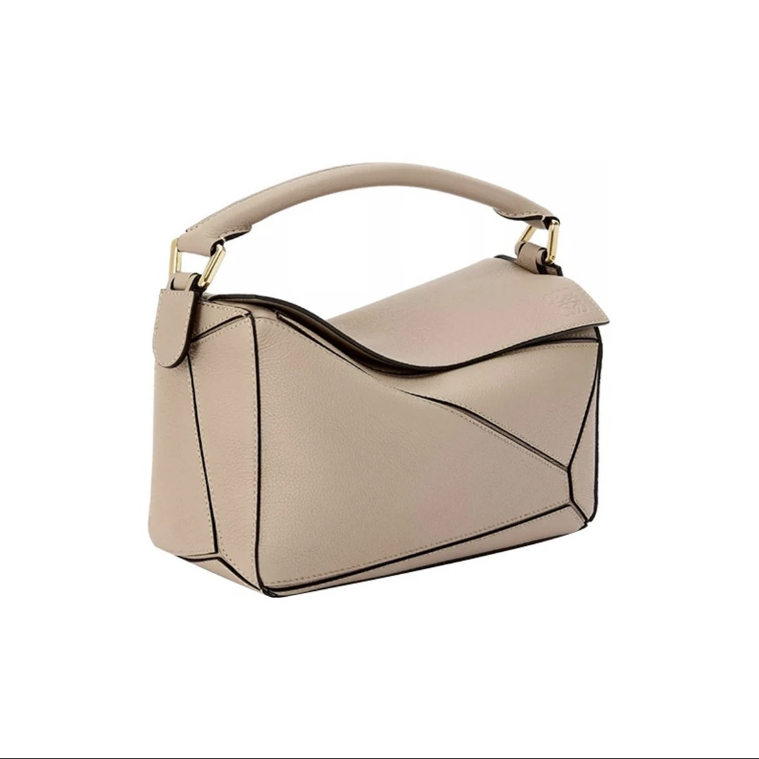 99新 LOEWE/罗意威 99新 云朵奢品/罗意威 几何包 迷你/98新