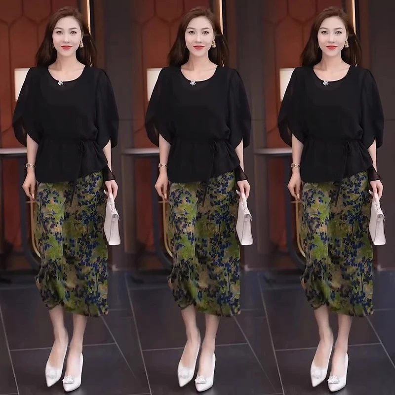 时尚套装连衣裙女夏季2024新款洋气时髦减龄女士罩衫吊带裙两件套