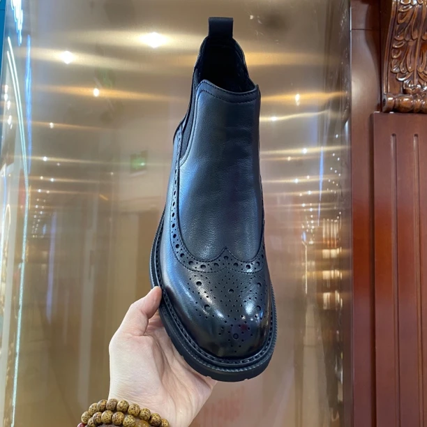 93503-1冬季新款 男款英伦复古平底布洛克雕花切尔西靴软底软面