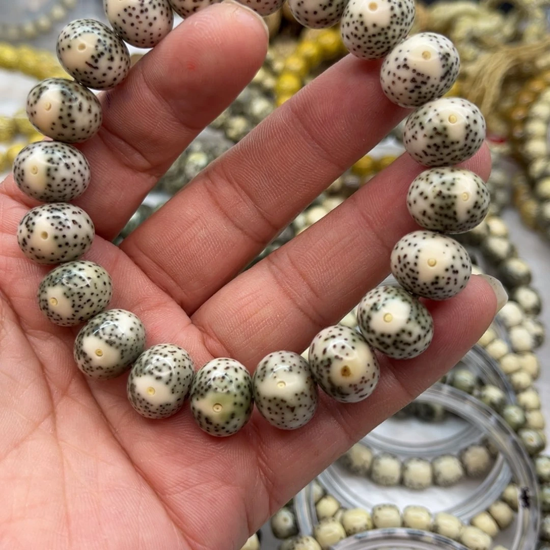 星月菩提吊坠土**腩星月