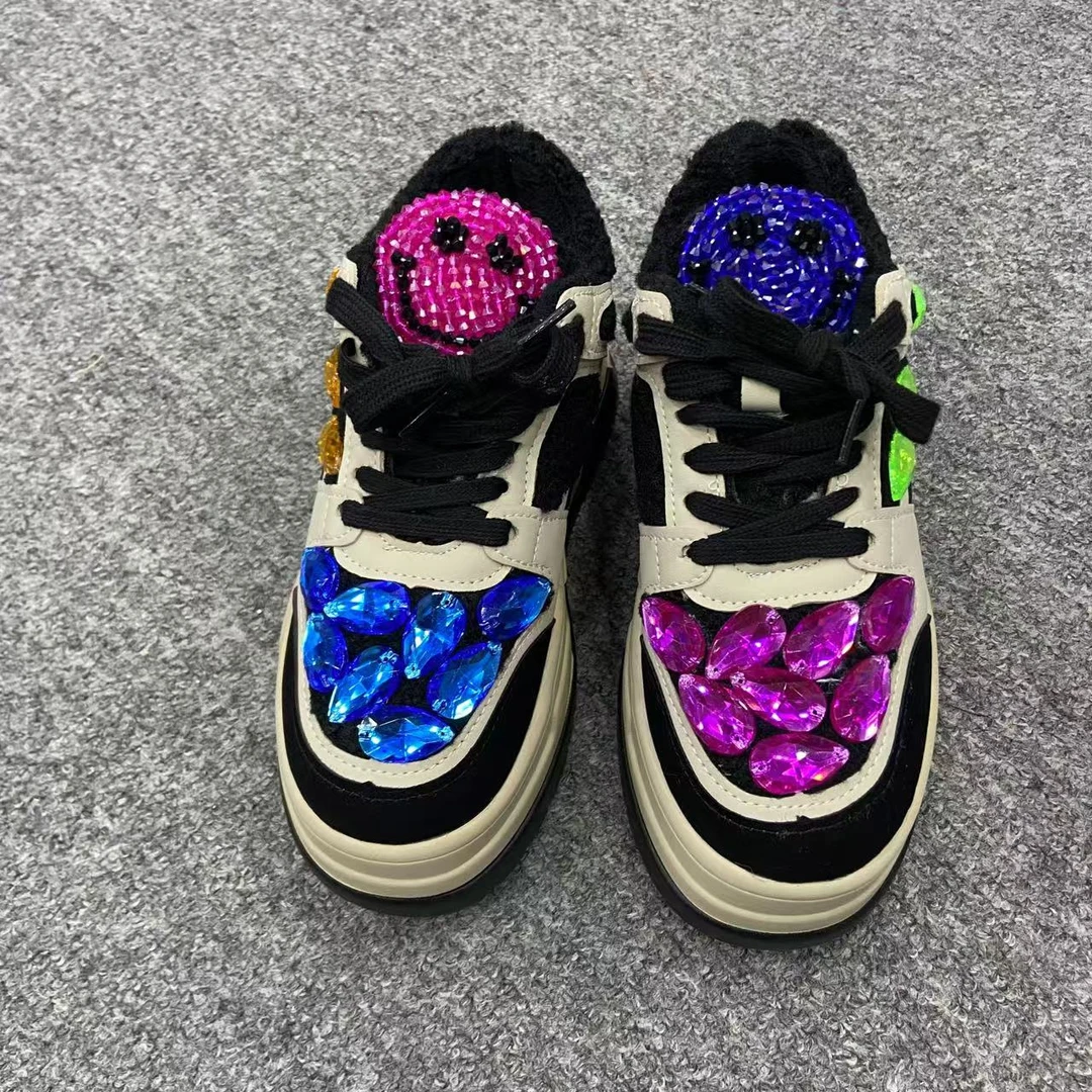 【依诺原创】欧货重工笑脸钉珠时尚休闲鞋  跟高6公分   ZG24410