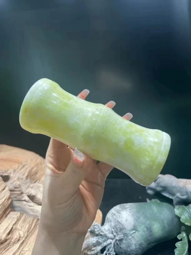 天然手工打磨玉石笔筒摆件岫玉