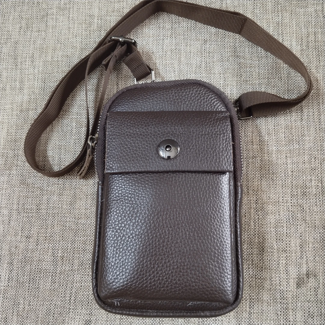 精品男士时尚 休闲头层牛皮单肩斜挎手机包