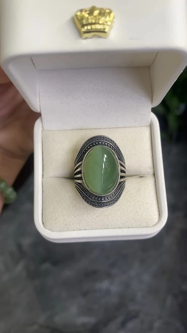 和田碧玉银子戒指